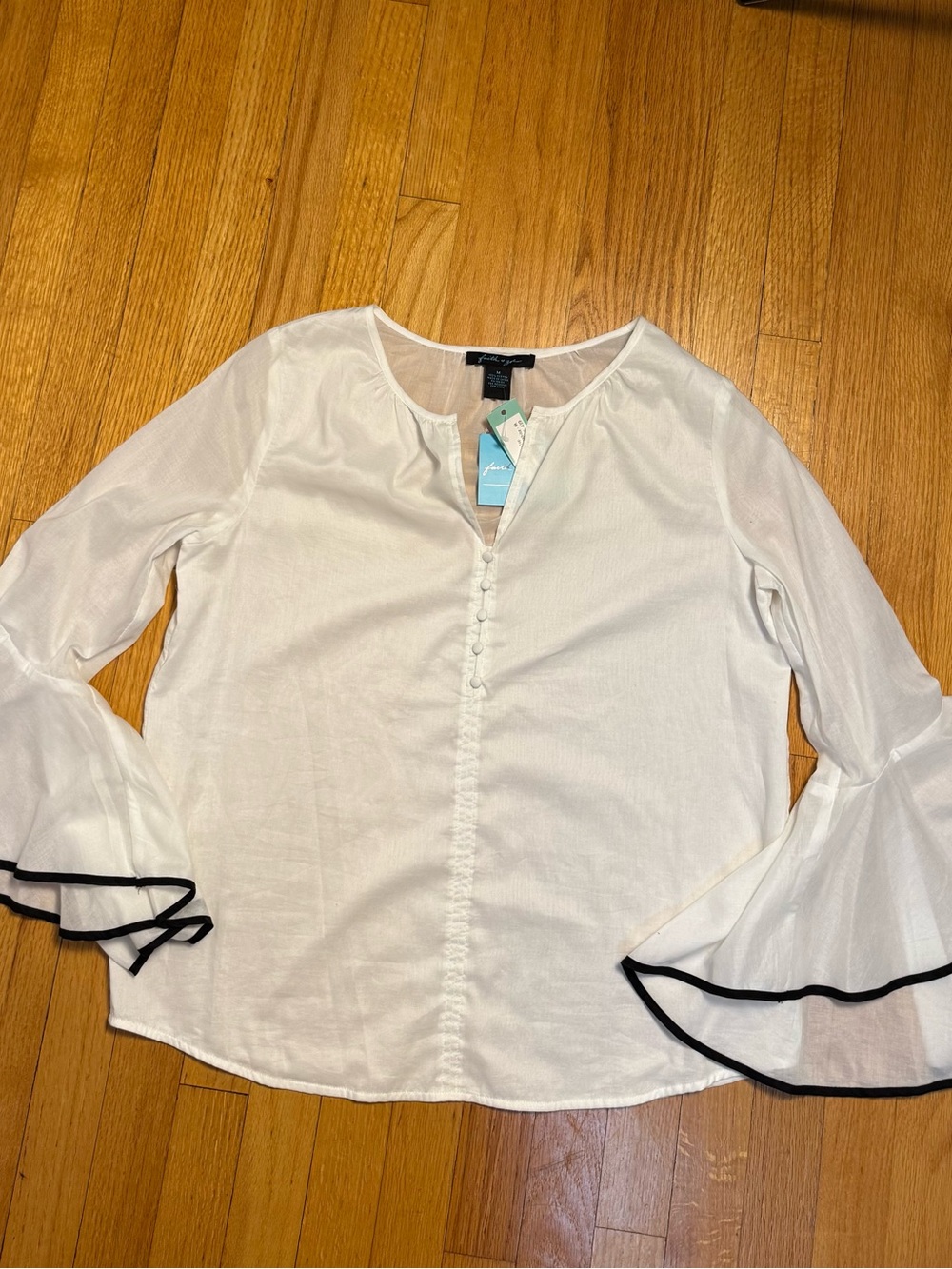 Faith + Zoe Naris Bell Sleeve Cotton Top in White - NWT Size M